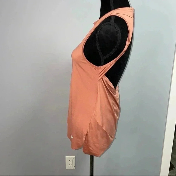 Gymshark  Tank - Picture 2 of 6